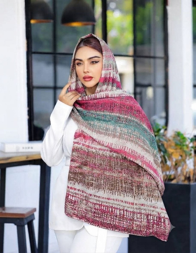 شال نخی چاپی طرح آبرنگی راهراه